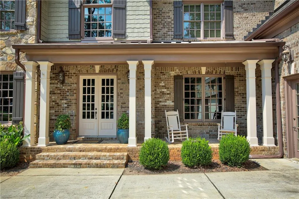 150 Dalrymple Road, Sandy Springs, Georgia 30328, 6 Bedrooms Bedrooms, ,6 BathroomsBathrooms,Residential,Sold,150 Dalrymple Road,6120705