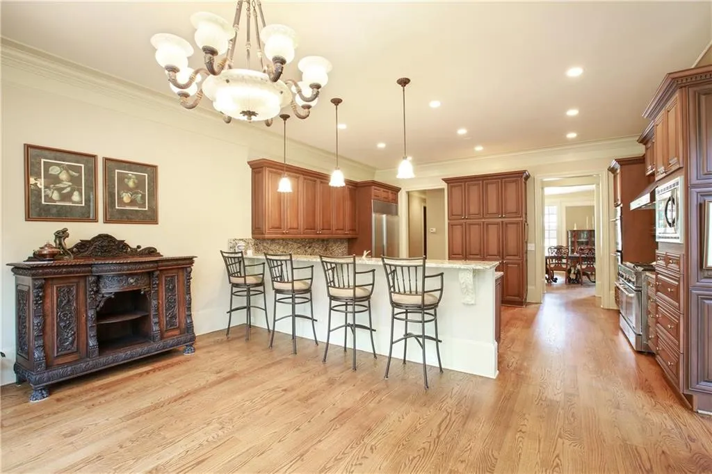 150 Dalrymple Road, Sandy Springs, Georgia 30328, 6 Bedrooms Bedrooms, ,6 BathroomsBathrooms,Residential,Sold,150 Dalrymple Road,6120705