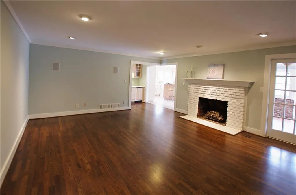 315 Dartmoor Circle, Atlanta, Georgia 30328, 4 Bedrooms Bedrooms, ,3 BathroomsBathrooms,Residential,Sold,315 Dartmoor Circle,5991749