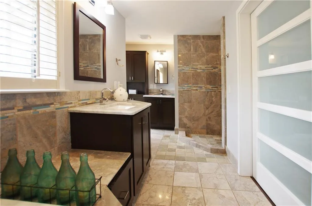 315 Dartmoor Circle, Atlanta, Georgia 30328, 4 Bedrooms Bedrooms, ,3 BathroomsBathrooms,Residential,Sold,315 Dartmoor Circle,5991749