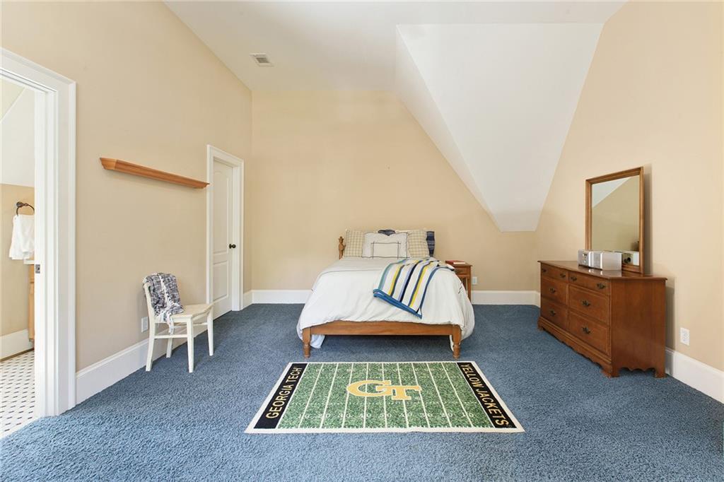 Ensuite bedroom; bedroom #2