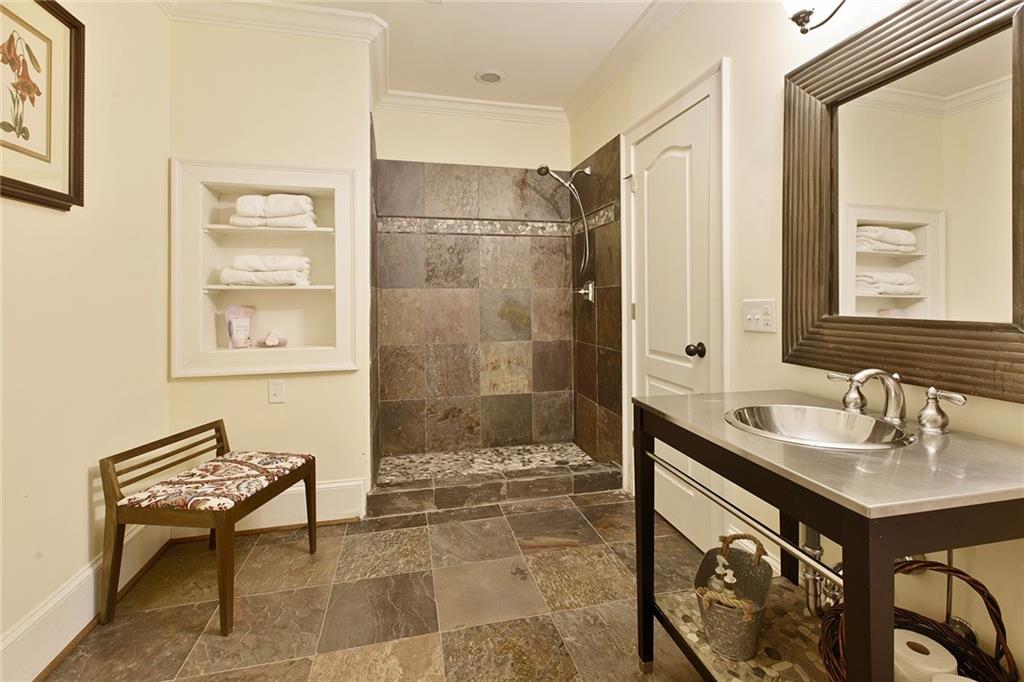 4734 Dudley Lane, Atlanta, Georgia 30327, 7 Bedrooms Bedrooms, ,5 BathroomsBathrooms,Residential,Sold,4734 Dudley Lane,7295446