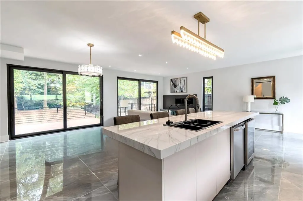 1653 Wayland Circle Ne, Atlanta, Georgia 30319, 4 Bedrooms Bedrooms, ,4 BathroomsBathrooms,Residential,For Sale,1653 Wayland Circle Ne,7669405 1653 Wayland Circle Ne, Atlanta, Georgia 30319, 4 Bedrooms Bedrooms, ,4 BathroomsBathrooms,Residential,For Sale,1653 Wayland Circle Ne,7669405