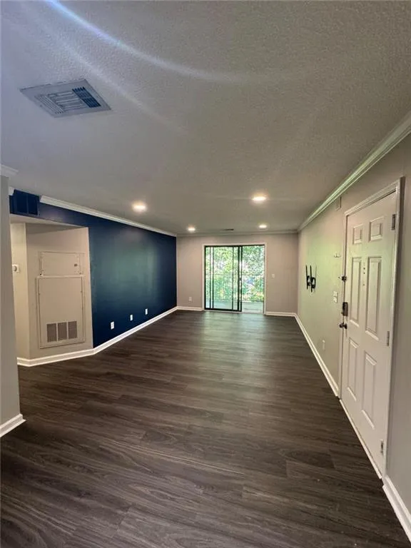 2657 Lenox Road Apt 218p, Atlanta, Georgia 30324, 2 Bedrooms Bedrooms, ,2 BathroomsBathrooms,Residential,For Sale,2657 Lenox Road Apt 218p,7648050