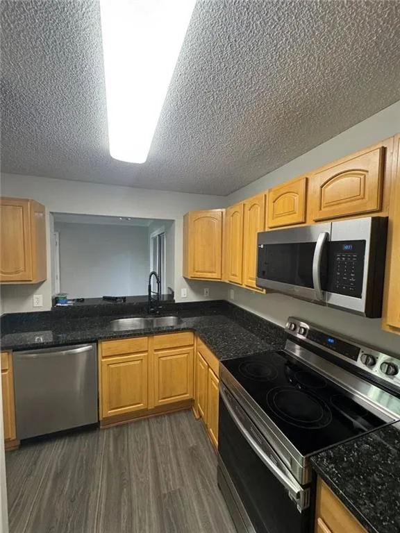 2657 Lenox Road Apt 218p, Atlanta, Georgia 30324, 2 Bedrooms Bedrooms, ,2 BathroomsBathrooms,Residential,For Sale,2657 Lenox Road Apt 218p,7648050