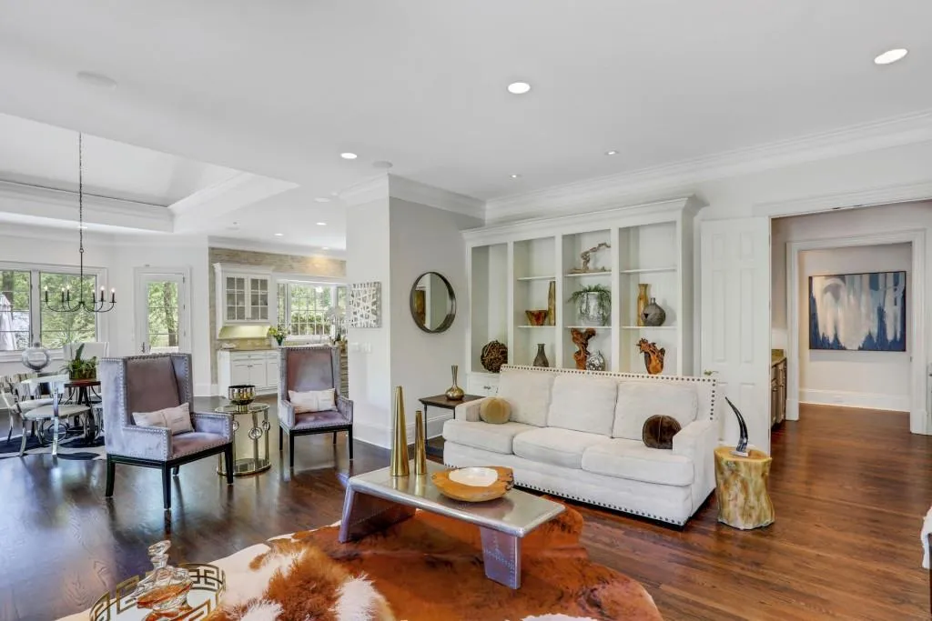 4747 Northside Drive, Atlanta, Georgia 30327, 7 Bedrooms Bedrooms, ,8 BathroomsBathrooms,Residential,Sold,4747 Northside Drive,6875635