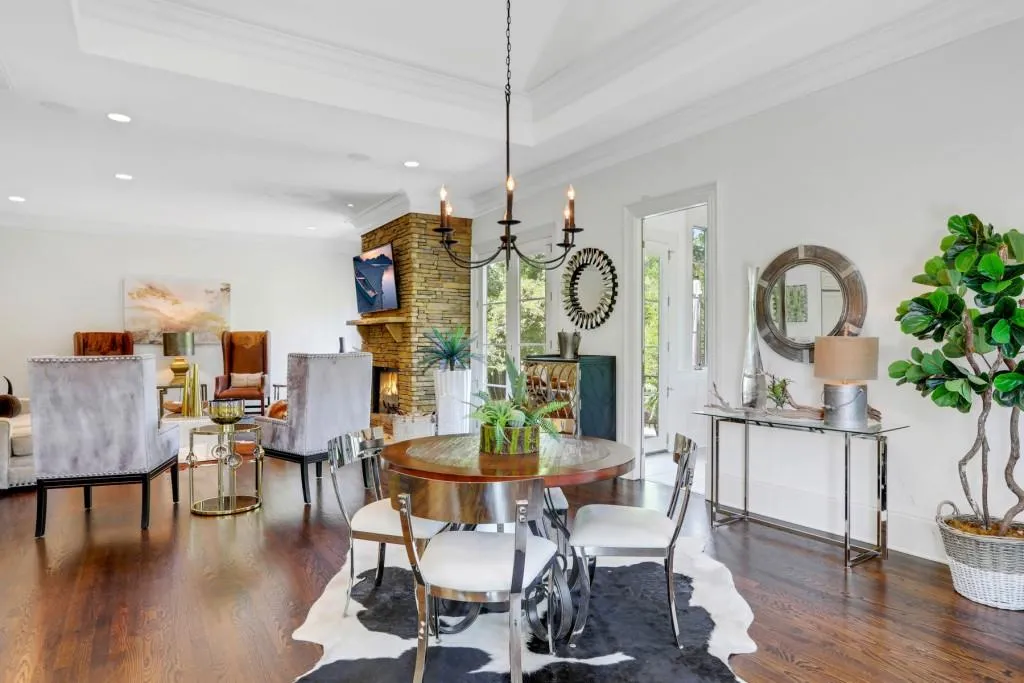 4747 Northside Drive, Atlanta, Georgia 30327, 7 Bedrooms Bedrooms, ,8 BathroomsBathrooms,Residential,Sold,4747 Northside Drive,6875635