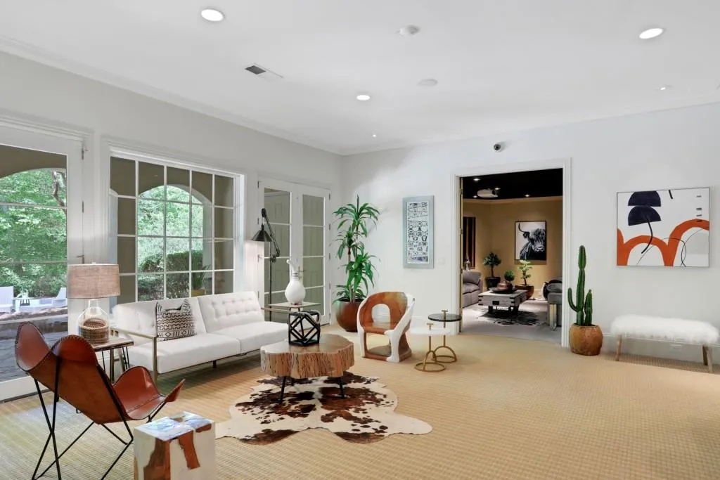 4747 Northside Drive, Atlanta, Georgia 30327, 7 Bedrooms Bedrooms, ,8 BathroomsBathrooms,Residential,Sold,4747 Northside Drive,6875635