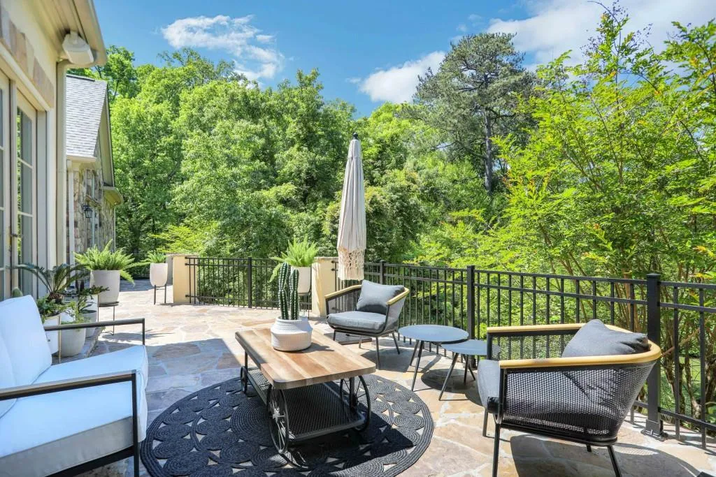 4747 Northside Drive, Atlanta, Georgia 30327, 7 Bedrooms Bedrooms, ,8 BathroomsBathrooms,Residential,Sold,4747 Northside Drive,6875635