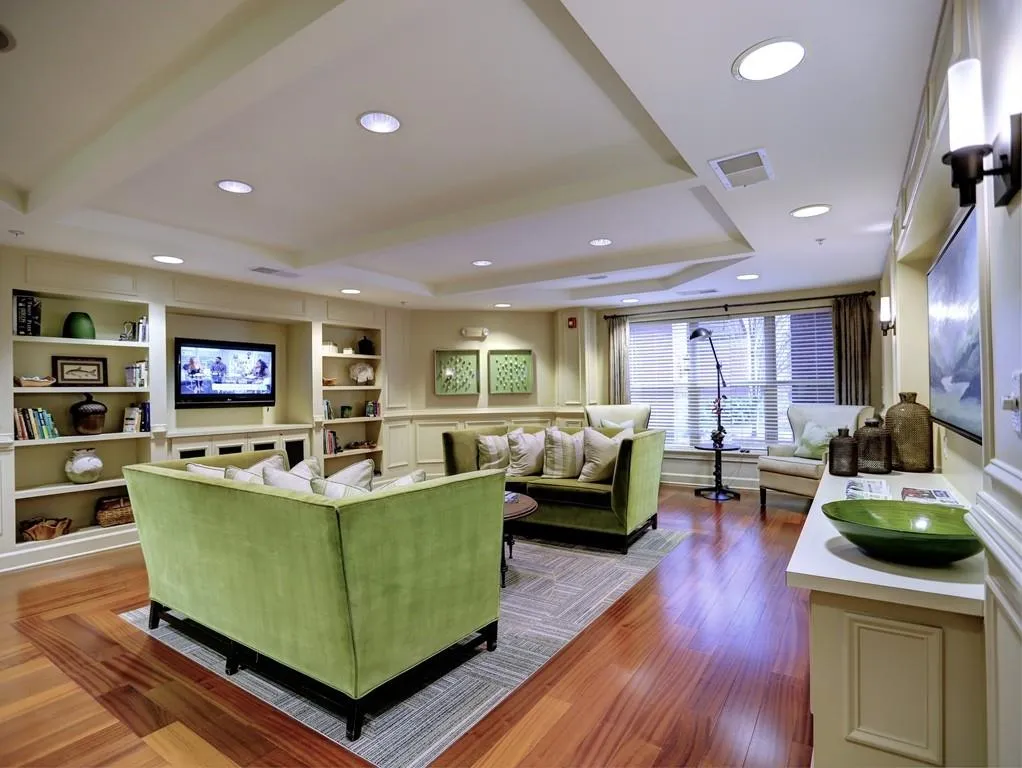 200 River Vista Drive Unit 740, Atlanta, Georgia 30339, 2 Bedrooms Bedrooms, ,2 BathroomsBathrooms,Residential,Sold,200 River Vista Drive Unit 740,6533876