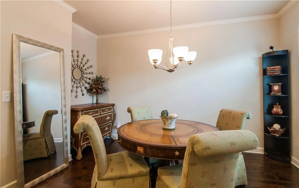 7325 Highland Bluff, Sandy Springs, Georgia 30328, 3 Bedrooms Bedrooms, ,3 BathroomsBathrooms,Residential,Sold,7325 Highland Bluff,5986831