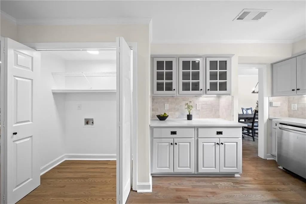 Butler's Pantry and Laundry
