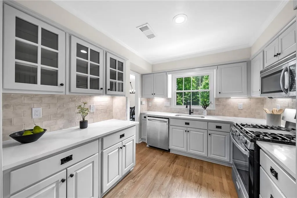 Eye catching kitchen