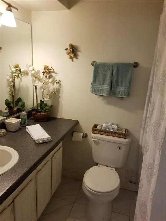 5597 Kingsport Drive Unit 16, Atlanta, Georgia 30342, 3 Bedrooms Bedrooms, ,2 BathroomsBathrooms,Residential,Sold,5597 Kingsport Drive Unit 16,6059608