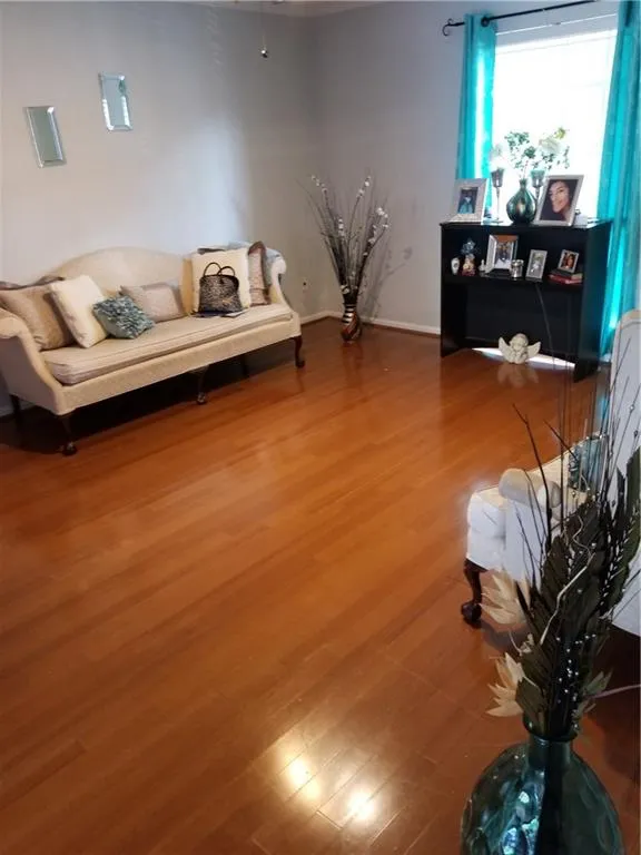 5597 Kingsport Drive Unit 16, Atlanta, Georgia 30342, 3 Bedrooms Bedrooms, ,2 BathroomsBathrooms,Residential,Sold,5597 Kingsport Drive Unit 16,6059608