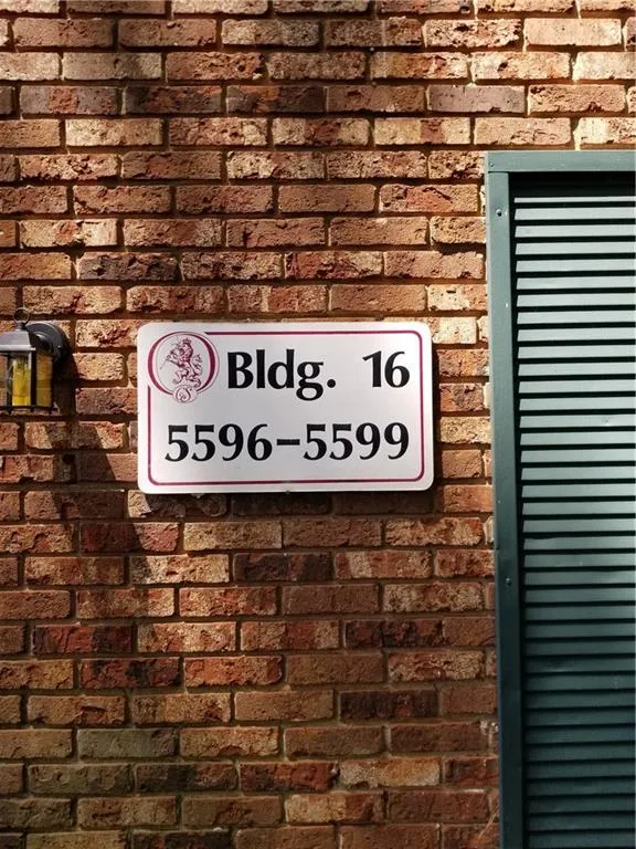 5597 Kingsport Drive Unit 16, Atlanta, Georgia 30342, 3 Bedrooms Bedrooms, ,2 BathroomsBathrooms,Residential,Sold,5597 Kingsport Drive Unit 16,6059608