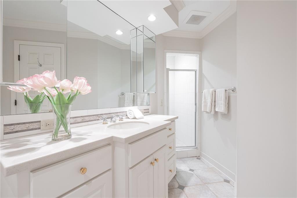 670 River Chase Ridge, Sandy Springs, Georgia 30328, 4 Bedrooms Bedrooms, ,5 BathroomsBathrooms,Residential,Sold,670 River Chase Ridge,7307953