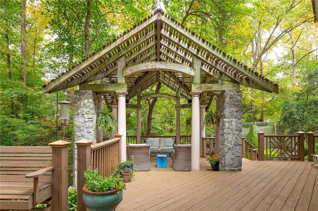 670 River Chase Ridge, Sandy Springs, Georgia 30328, 4 Bedrooms Bedrooms, ,5 BathroomsBathrooms,Residential,Sold,670 River Chase Ridge,7307953