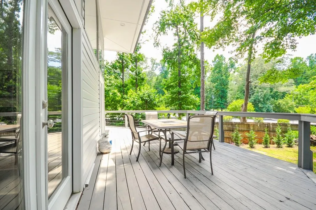 5308 Northland Drive, Sandy Springs, Georgia 30342, 5 Bedrooms Bedrooms, ,4 BathroomsBathrooms,Residential,Sold,5308 Northland Drive,5864212