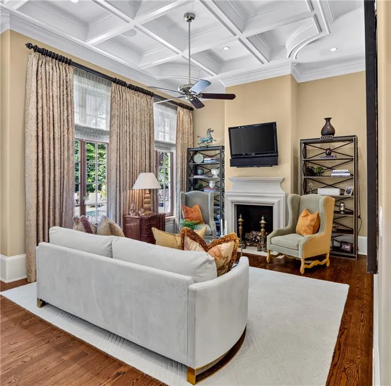 675 W Paces Ferry #14 Road Nw, Atlanta, Georgia 30327, 5 Bedrooms Bedrooms, 0 ,5 BathroomsBathrooms,Residential,For Sale,675 W Paces Ferry #14 Road Nw,7769104