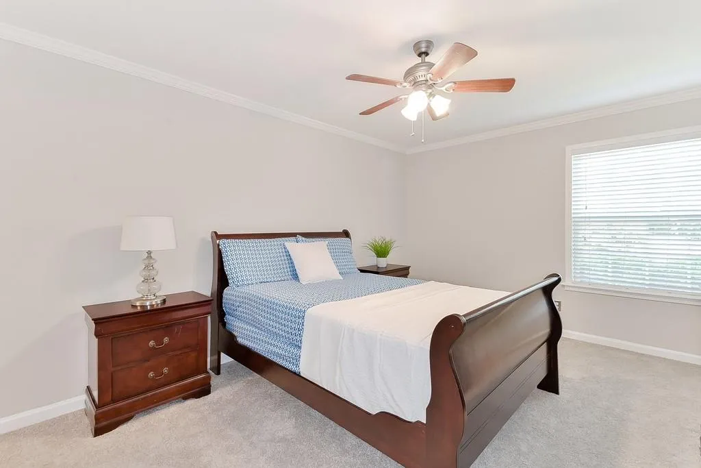 306 Brighton Point, Sandy Springs, Georgia 30328, 2 Bedrooms Bedrooms, ,2 BathroomsBathrooms,Residential,Sold,306 Brighton Point,6592265