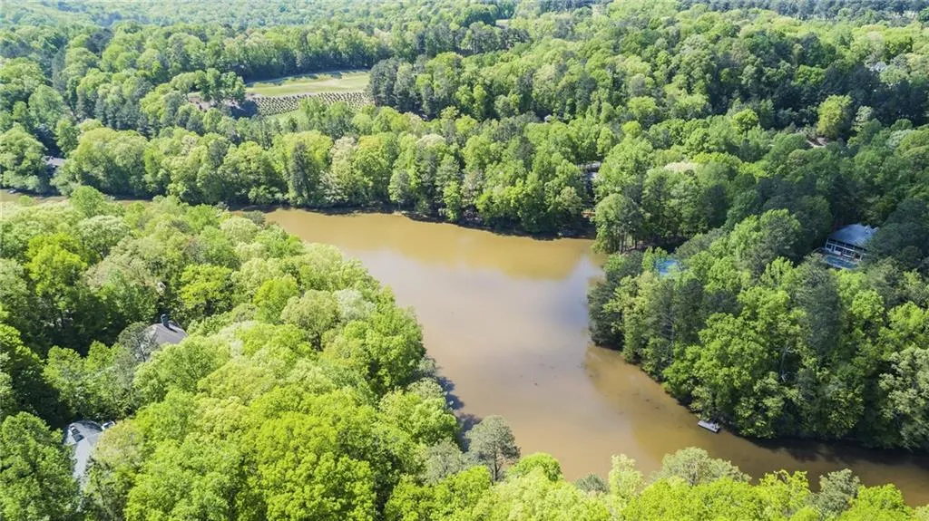 105 Grogans Landing, Sandy Springs, Georgia 30350, 5 Bedrooms Bedrooms, ,4 BathroomsBathrooms,Residential,Sold,105 Grogans Landing,6701647