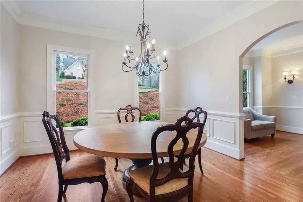 105 Grogans Landing, Sandy Springs, Georgia 30350, 5 Bedrooms Bedrooms, ,4 BathroomsBathrooms,Residential,Sold,105 Grogans Landing,6701647