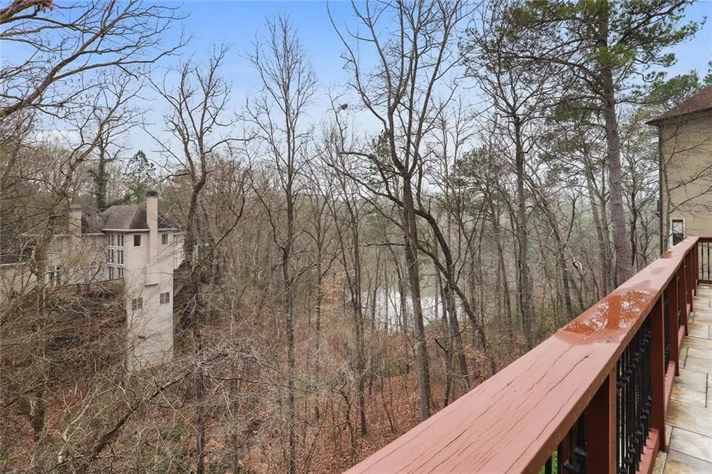 105 Grogans Landing, Sandy Springs, Georgia 30350, 5 Bedrooms Bedrooms, ,4 BathroomsBathrooms,Residential,Sold,105 Grogans Landing,6701647