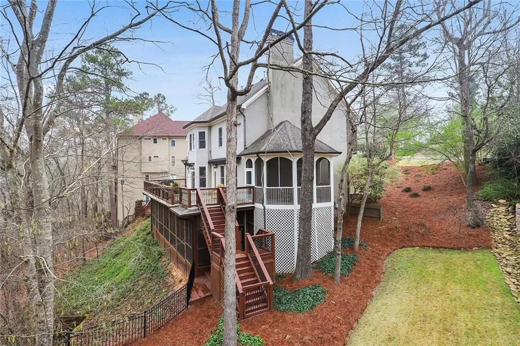 105 Grogans Landing, Sandy Springs, Georgia 30350, 5 Bedrooms Bedrooms, ,4 BathroomsBathrooms,Residential,Sold,105 Grogans Landing,6701647