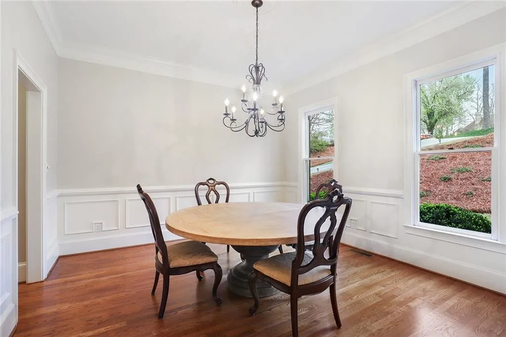 105 Grogans Landing, Sandy Springs, Georgia 30350, 5 Bedrooms Bedrooms, ,4 BathroomsBathrooms,Residential,Sold,105 Grogans Landing,6701647