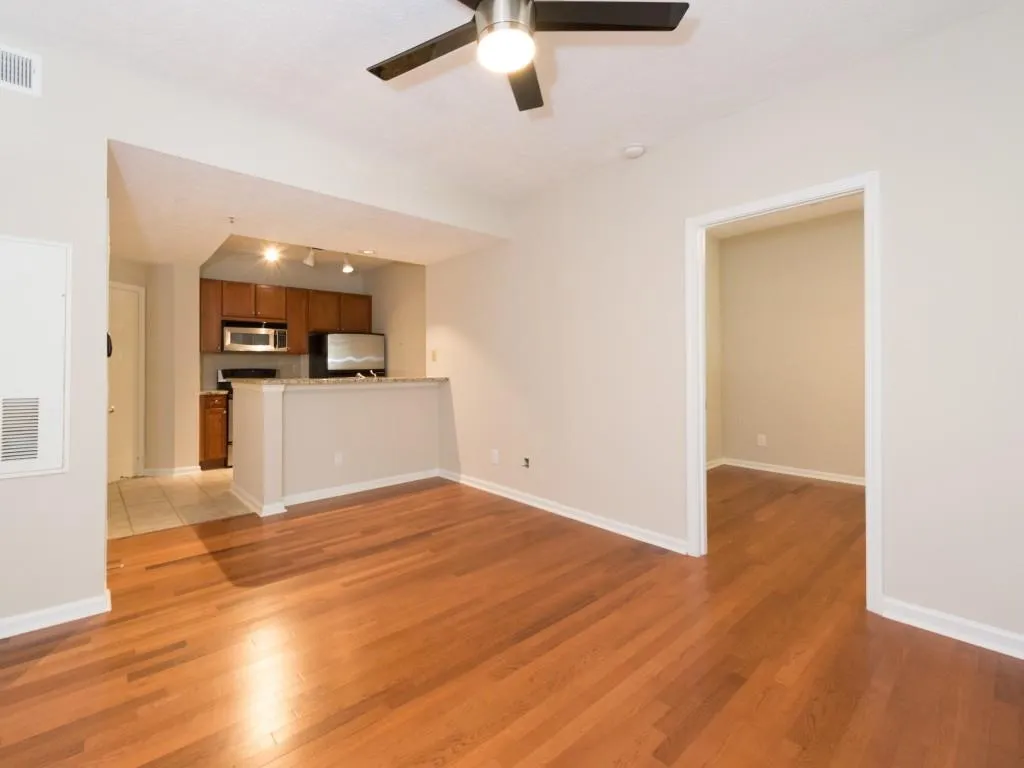1250 Parkwood Circle Se Unit 1216, Atlanta, Georgia 30339, 1 Bedroom Bedrooms, ,1 BathroomBathrooms,Residential,Sold,1250 Parkwood Circle Se Unit 1216,5923796