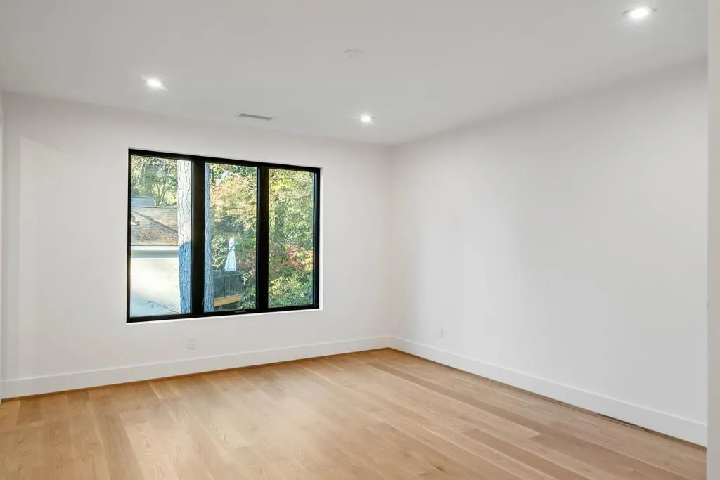 4645 Lake Forrest Drive, Atlanta, Georgia 30342, 7 Bedrooms Bedrooms, ,9 BathroomsBathrooms,Residential,Sold,4645 Lake Forrest Drive,7431627