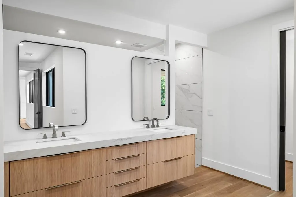 4645 Lake Forrest Drive, Atlanta, Georgia 30342, 7 Bedrooms Bedrooms, ,9 BathroomsBathrooms,Residential,Sold,4645 Lake Forrest Drive,7431627