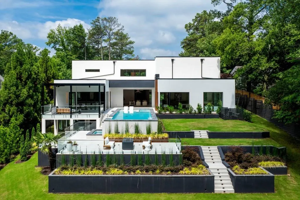 4645 Lake Forrest Drive, Atlanta, Georgia 30342, 7 Bedrooms Bedrooms, ,9 BathroomsBathrooms,Residential,Sold,4645 Lake Forrest Drive,7431627