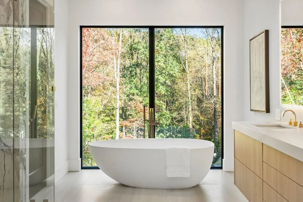 4645 Lake Forrest Drive, Atlanta, Georgia 30342, 7 Bedrooms Bedrooms, ,9 BathroomsBathrooms,Residential,Sold,4645 Lake Forrest Drive,7431627