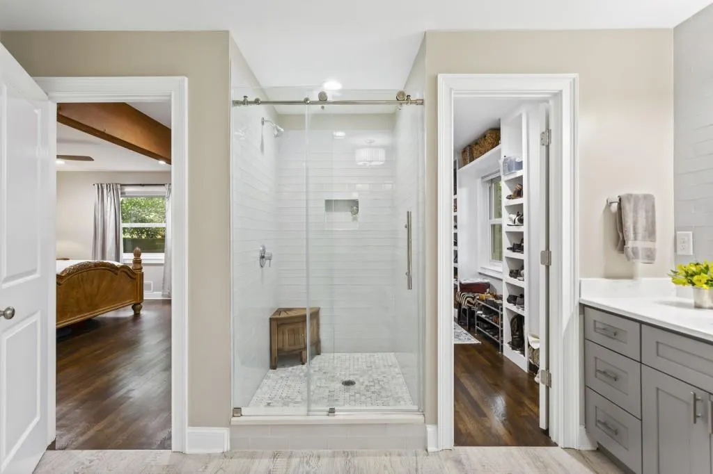 385 Montevallo Drive, Sandy Springs, Georgia 30342, 4 Bedrooms Bedrooms, ,4 BathroomsBathrooms,Residential,Sold,385 Montevallo Drive,6946698