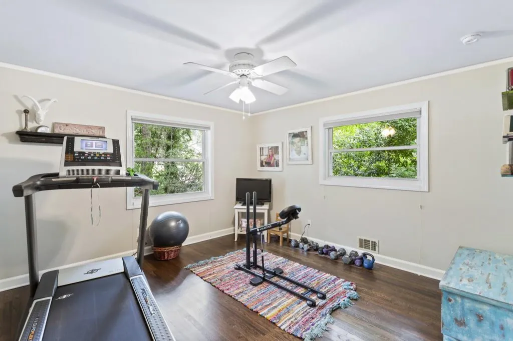 385 Montevallo Drive, Sandy Springs, Georgia 30342, 4 Bedrooms Bedrooms, ,4 BathroomsBathrooms,Residential,Sold,385 Montevallo Drive,6946698