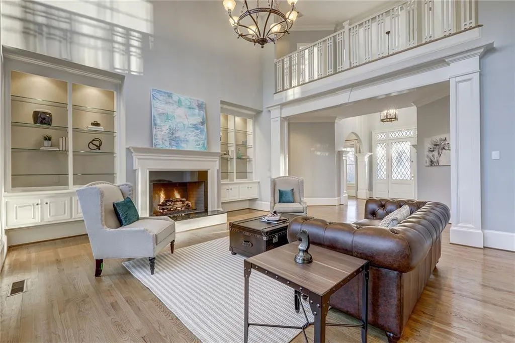10 Highland Valley Court, Sandy Springs, Georgia 30327, 6 Bedrooms Bedrooms, ,5 BathroomsBathrooms,Residential,Sold,10 Highland Valley Court,6867269