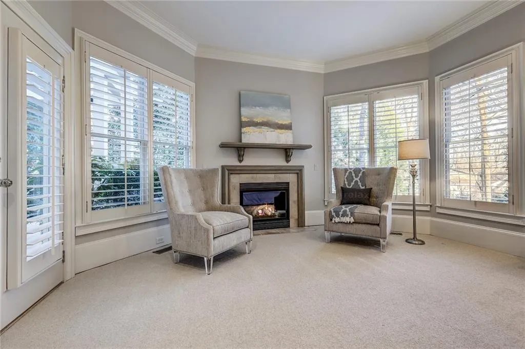10 Highland Valley Court, Sandy Springs, Georgia 30327, 6 Bedrooms Bedrooms, ,5 BathroomsBathrooms,Residential,Sold,10 Highland Valley Court,6867269