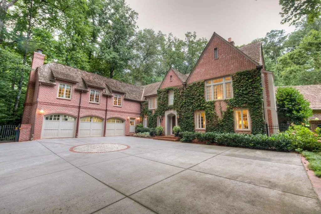 5875 Winterthur Drive Nw, Sandy Springs, Georgia 30328, 5 Bedrooms Bedrooms, ,5 BathroomsBathrooms,Residential,Sold,5875 Winterthur Drive Nw,6940673