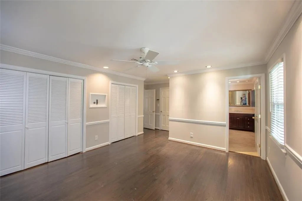 250 W Spalding Drive, Sandy Springs, Georgia 30328, 4 Bedrooms Bedrooms, ,3 BathroomsBathrooms,Residential,Sold,250 W Spalding Drive,6502242