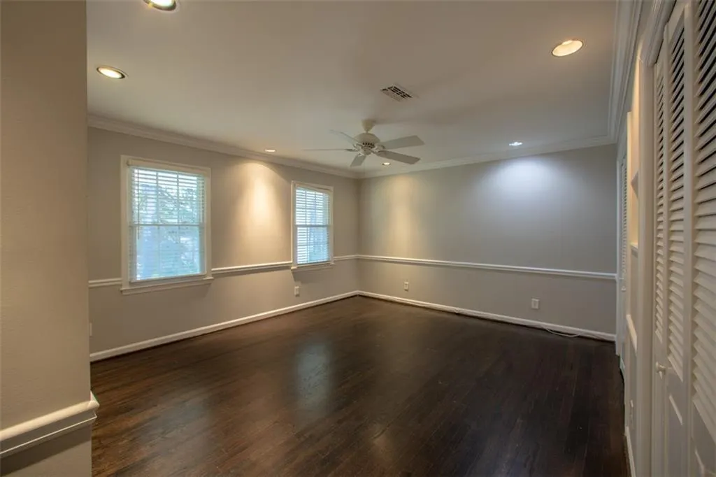 250 W Spalding Drive, Sandy Springs, Georgia 30328, 4 Bedrooms Bedrooms, ,3 BathroomsBathrooms,Residential,Sold,250 W Spalding Drive,6502242