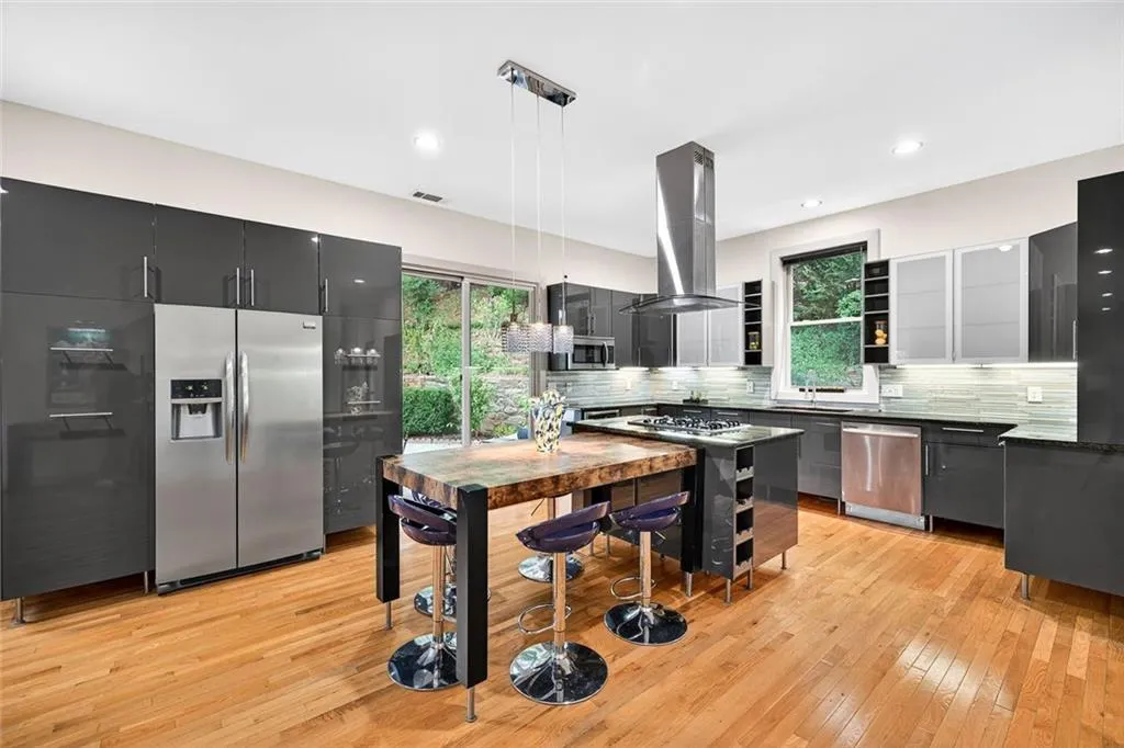 Beautiful open kitchen