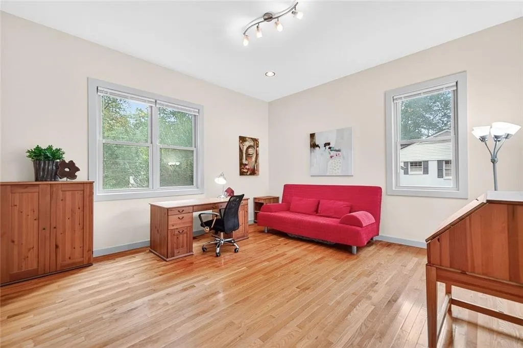 Guest Bedroom or Office