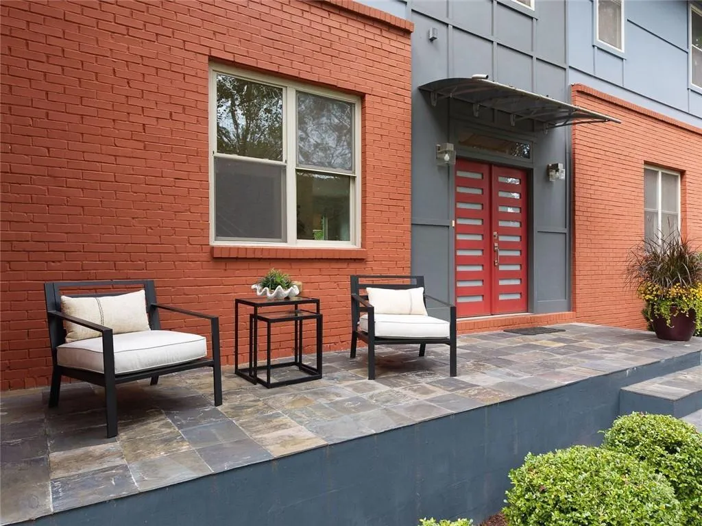 4812 Nw Lake Forrest Drive Nw, Sandy Springs, Georgia 30342, 6 Bedrooms Bedrooms, ,4 BathroomsBathrooms,Residential,For Sale,4812 Nw Lake Forrest Drive Nw,7687683