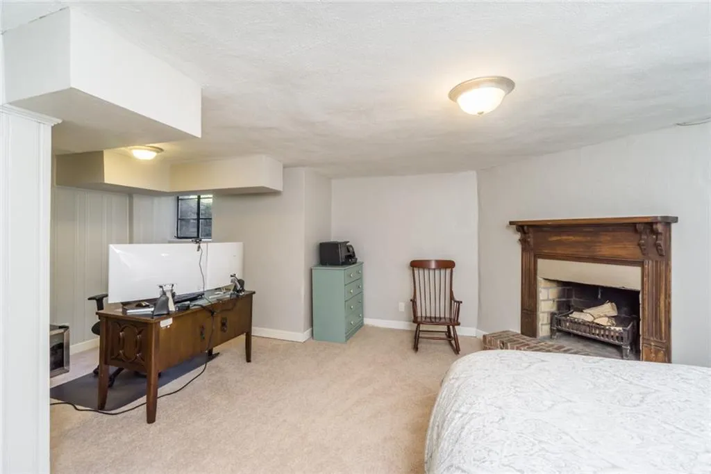 6855 Castleton Drive, Atlanta, Georgia 30328, 3 Bedrooms Bedrooms, ,4 BathroomsBathrooms,Residential,Sold,6855 Castleton Drive,6859399