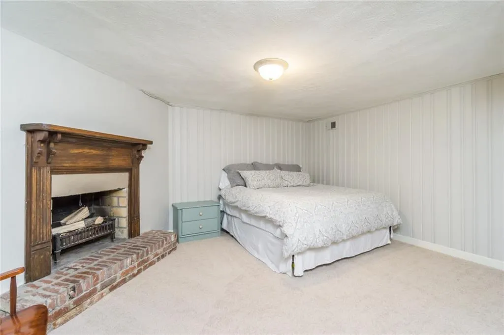 6855 Castleton Drive, Atlanta, Georgia 30328, 3 Bedrooms Bedrooms, ,4 BathroomsBathrooms,Residential,Sold,6855 Castleton Drive,6859399