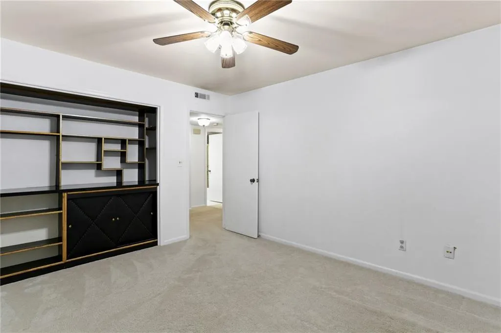 6851 Roswell Road Unit A11, Atlanta, Georgia 30328, 3 Bedrooms Bedrooms, ,2 BathroomsBathrooms,Residential,Sold,6851 Roswell Road Unit A11,6762889