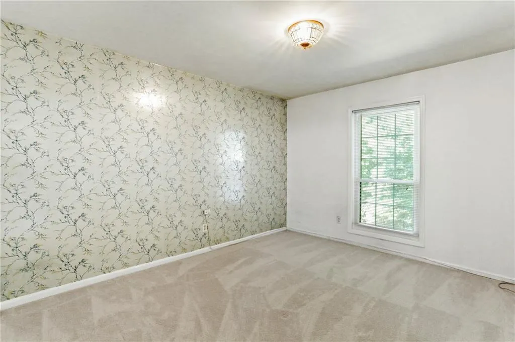 6851 Roswell Road Unit A11, Atlanta, Georgia 30328, 3 Bedrooms Bedrooms, ,2 BathroomsBathrooms,Residential,Sold,6851 Roswell Road Unit A11,6762889
