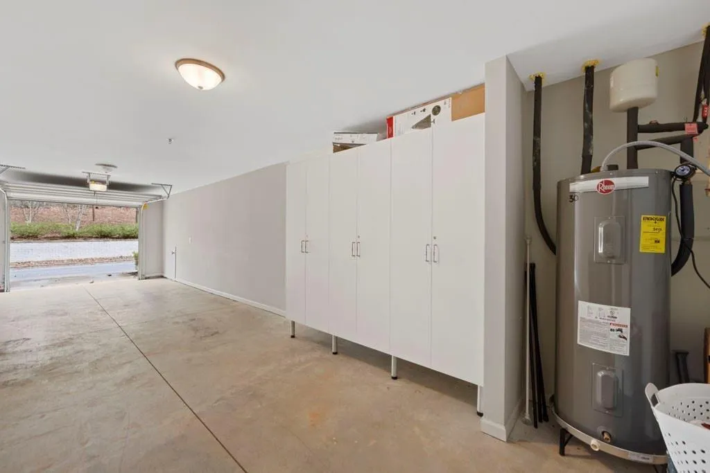 6711 Cadence Boulevard, Sandy Springs, Georgia 30328, 1 Bedroom Bedrooms, ,1 BathroomBathrooms,Residential,Sold,6711 Cadence Boulevard,7571863